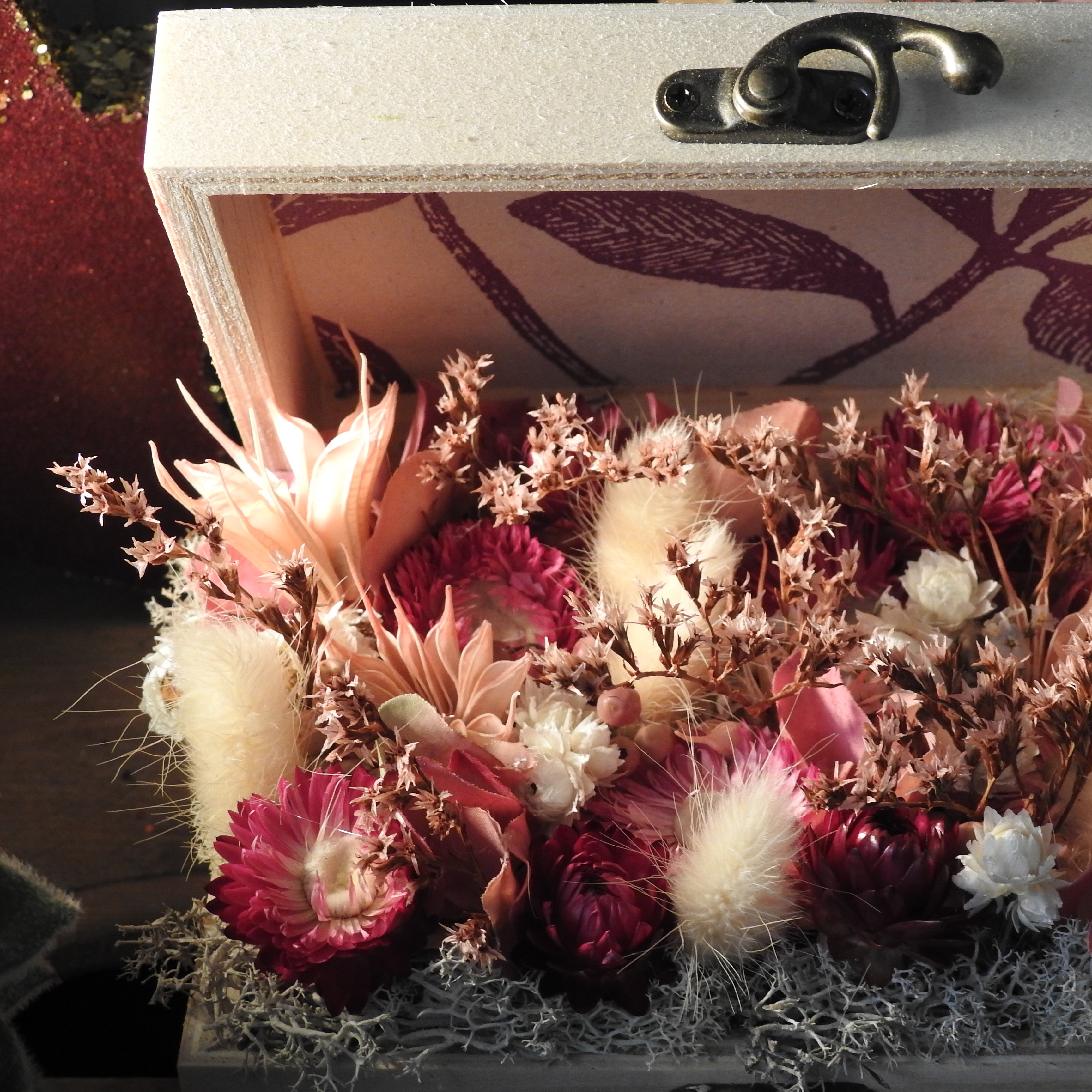 Boîte à secret - bois et fleurs séchées - Safran