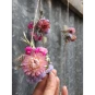 Guirlande de mini-bouquets en fleurs séchées. Coloris au choix Couleur : Rose